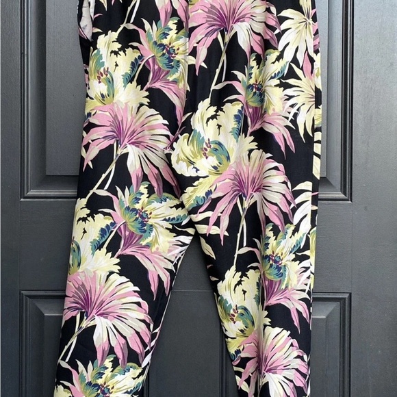 Tommy Bahama Hawaiian Coastal Gardens Beach, Stretch Silk Blend Crop Pants 14 - Picture 2 of 6